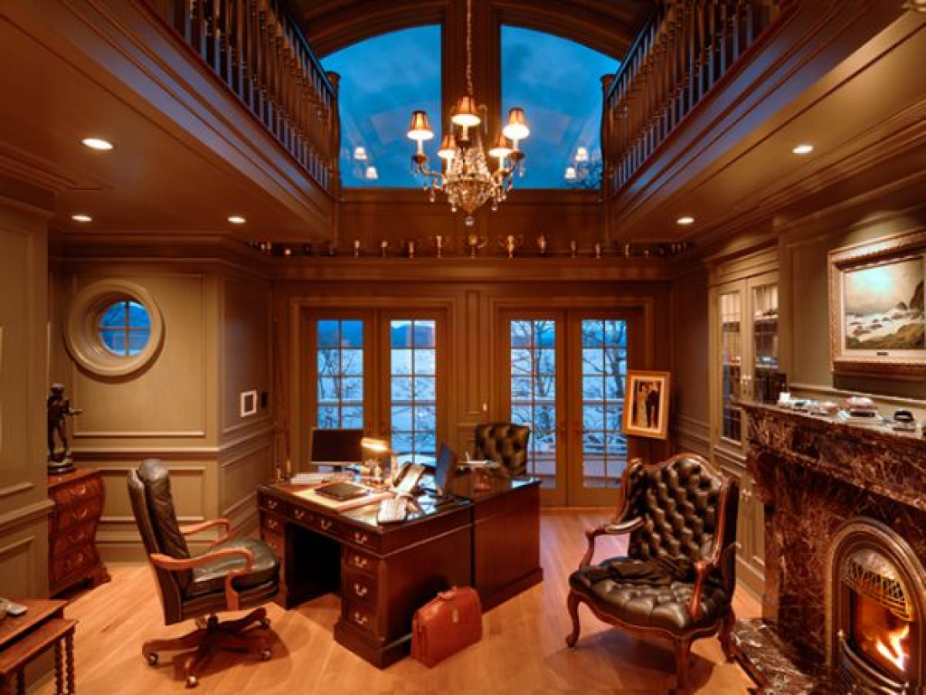 Ardmore Hall - Luxury Waterfront Property near Victoria, BC - British