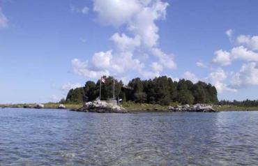 4 Season Accessible Private Island Getaway - Windward Islands, Canada (near Toronto)