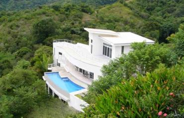 Ocean View, Hidden Jungle Valley, Infinity Pool, 4 Mins to Beach, $86,000 p.a. Rental Income, Owner Financing