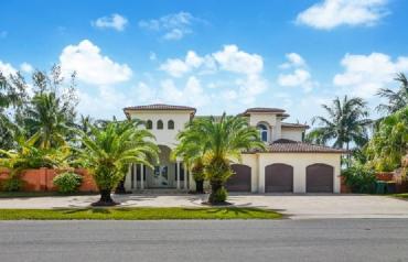 SOLD Online Auction - Luxury Estate in Ft Lauderdale / Dania Beach with Many Opportunities for Expansion or Possible Redevelopment