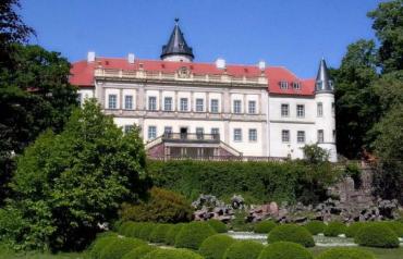 Designer castle 'Schloss Wiesenburg' (near Potsdam) for sale!