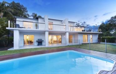 A World of SOPHISTICATION!