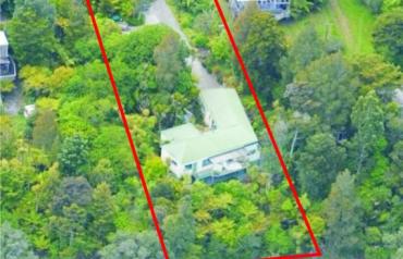 PRICE REDUCED - ABSOLUTE BEACHFRONT HOME - ONLY 45 MINS FROM AUCKLAND