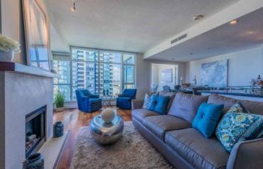 STUNNING SAN DIEGO BAY VIEWS