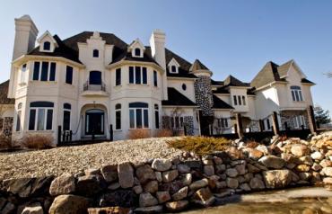 Lake Geneva Absolute Property Auction