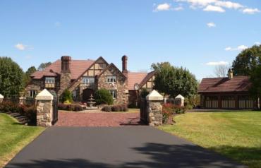 Magnificent Country Estate on Private Airport