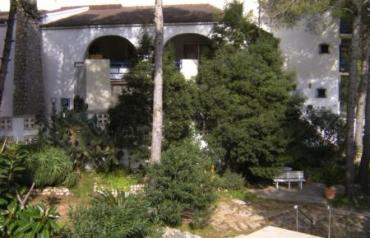 An oasis of peace not far from the sea - a valued place off the beaten track