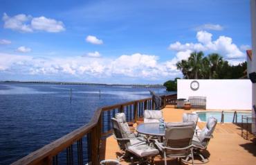 Luxurious Waterfront Villa W/65 Ft Dock & Private Heated Pool