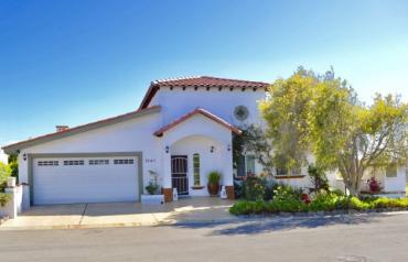 Golf Course Home in Popular Gated Ocean-Front Bajamar Resort Community near Ensenada, Mexico