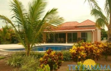 Beautiful Golf Course Villa