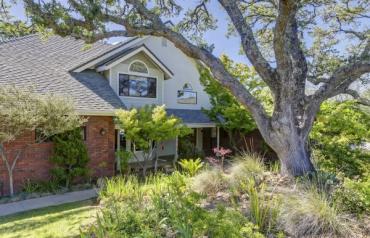 Gorgeous Home Situated On 2.6 Acres With Panoramic Views!