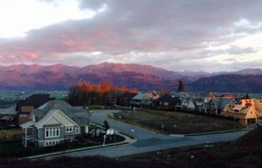 Chance to own this eagle mountain luxurious rancher just minutes from Vancouver downtown