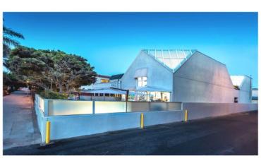 Eric Clapton's Iconic Venice Beach House