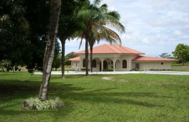 Beautiful Dream Home with Ocean View near El Valle Panama