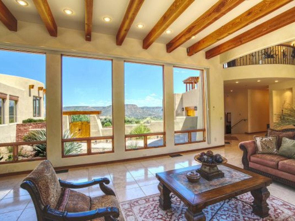 Stunning Luxury Green Homes With Views image