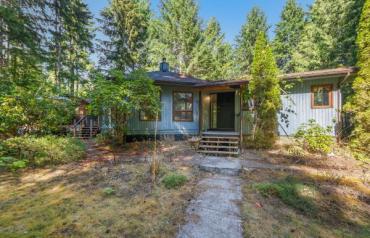 Inspiring Qualicum North Acreage - Baylis Rd
