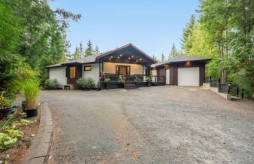 One-of-a-Kind Qualicum North Acreage - Ashling Rd