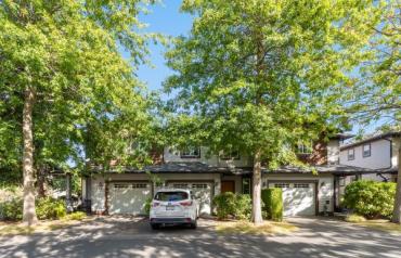 Townhome in the Heart of Parksville - 344 Hirst Ave