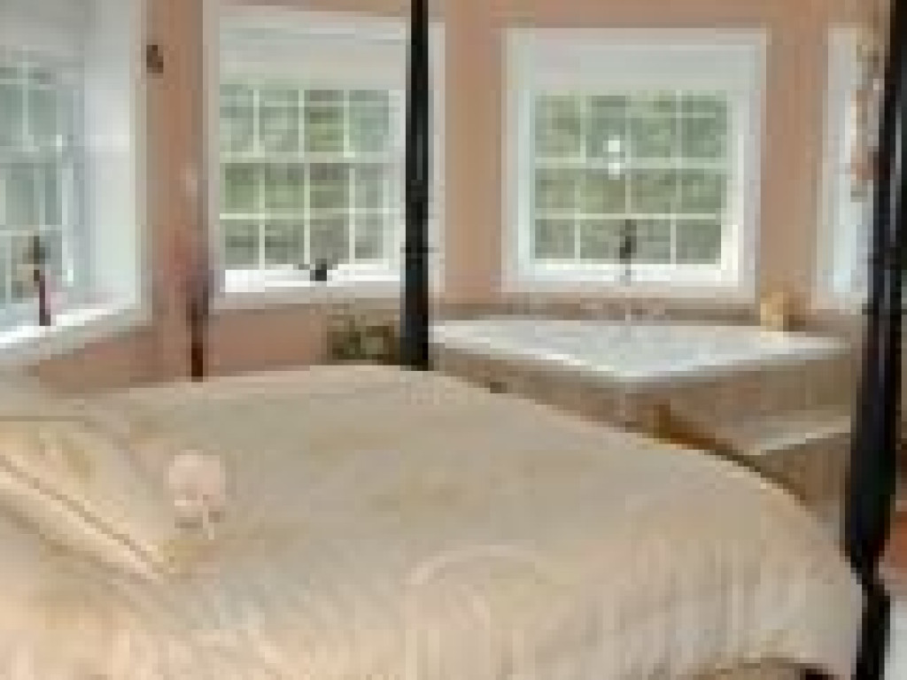Hillview Haven B&B, Ontario, Canada Hillview Haven Bed & Breakfast & Spa - Ontario, Canada :: Property Details