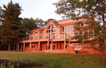 Cottage/Home on Grand Lake, NB, Canada