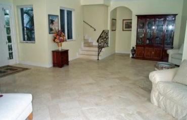 HOME IN BEAUTIFUL FLORIDA KEYS ON EXCLUSIVE PRIVATE ISLAND - WORLD RENOWED PRIVATE OCEAN REEF CLUB