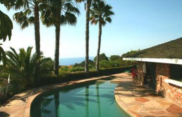 DRAMATIC MALIBU OCEAN VIEW ESTATE / INCOME PROPERTY