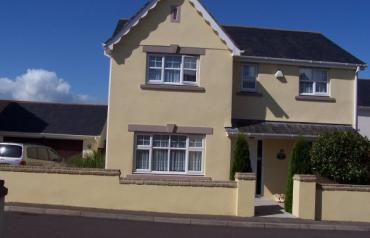 Detached 4 Bedroom       (UNDER OFFER)