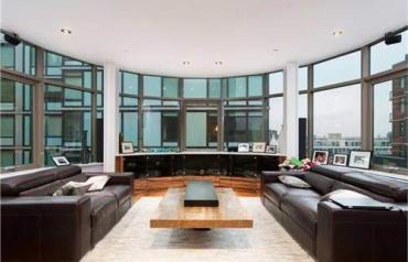 3 Bedroom Condo In Long Island City, Usa (ref. 27491335)