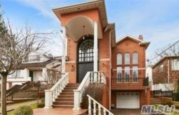 5 Bedroom Residential In New York, Usa (ref. 28106247)