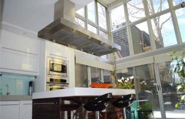 3 Bedroom Residential In New York, Usa (ref. 27767059)