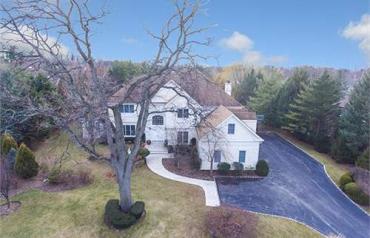 5 Bedroom Residential In Manhasset, Usa (ref. 27383766)