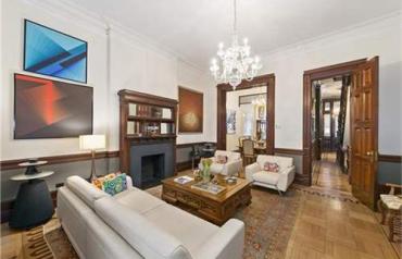 5 Bedroom Residential In New York, Usa (ref. 27896821)