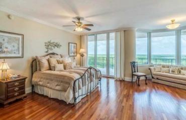 Luxurious Deering Bay Rentals | Interealty Exchange