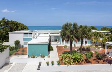 Contemporary Beach-side Home