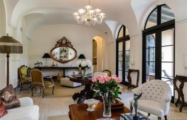 Exquisite Lifestyle in Key Biscayne